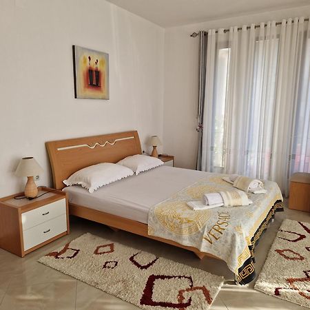 Studios M Улцинь Екстер'єр фото